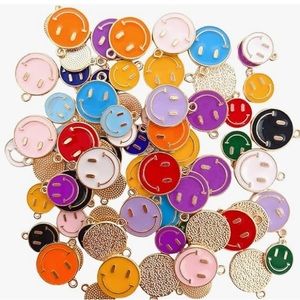 Pendants for Jewelry Necklace Earrings Bracelet Craft Making (Smile face)